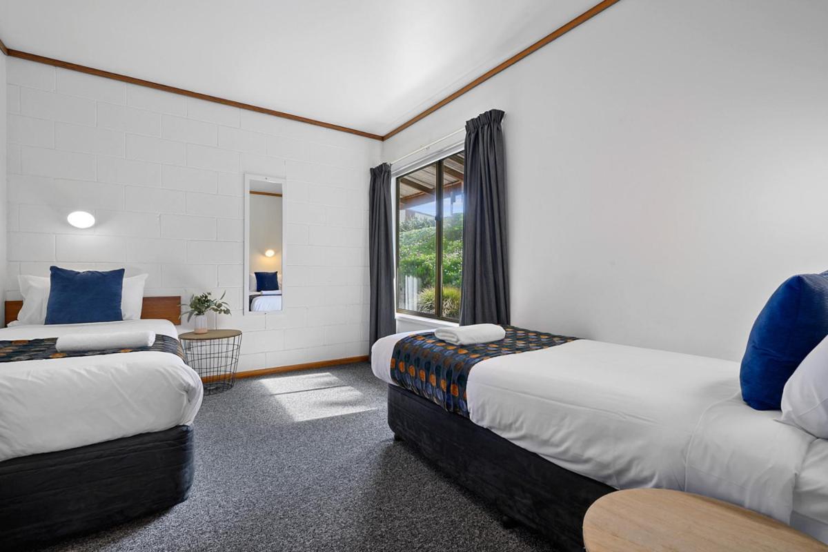 Stanley Seaview Inn Ngoại thất bức ảnh