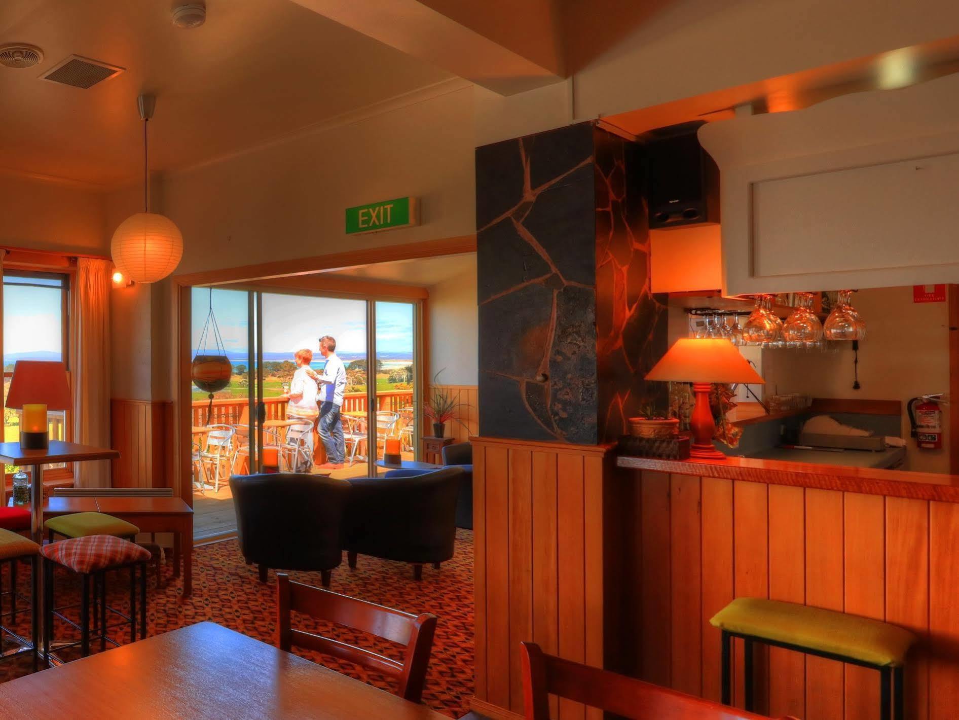 Stanley Seaview Inn Ngoại thất bức ảnh